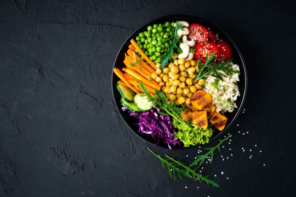 Comment créer un plat végétarien équilibré à base de légumes secs ?